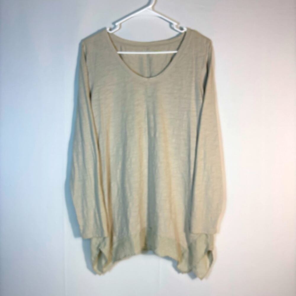 Garnet Hill V-Neck Long Sleeve Top with Cute Hem Size Medium H0152